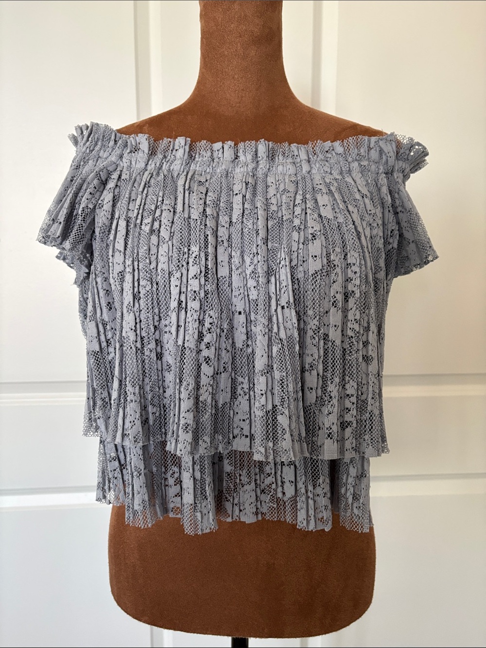 ZARA TRF Pleated Lace Off-The-Shoulder Tiered Top - Slate Grey S Blogger Fav 🎉